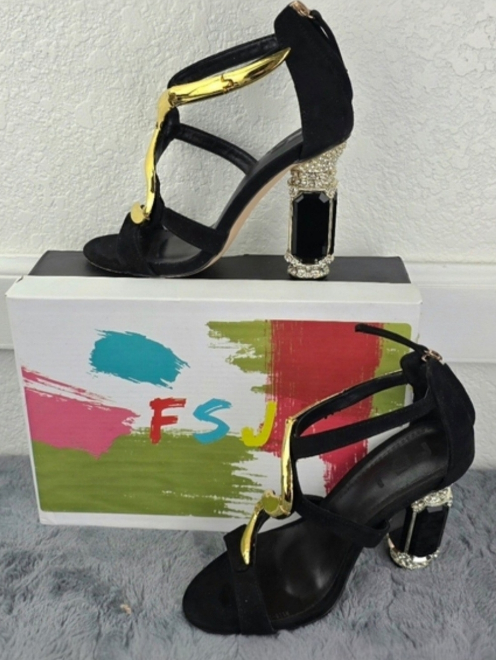 FSJ Gold Serpentine Heels - Picture 8 of 15